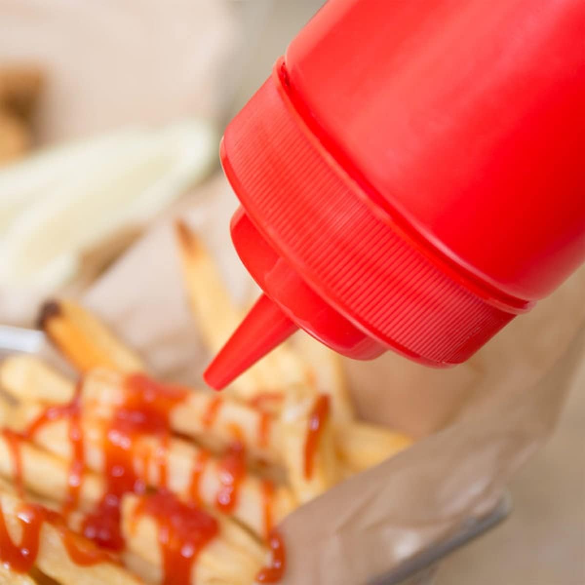 6 x 24 Oz Wide Mouth Squeegee Condiment Bottles