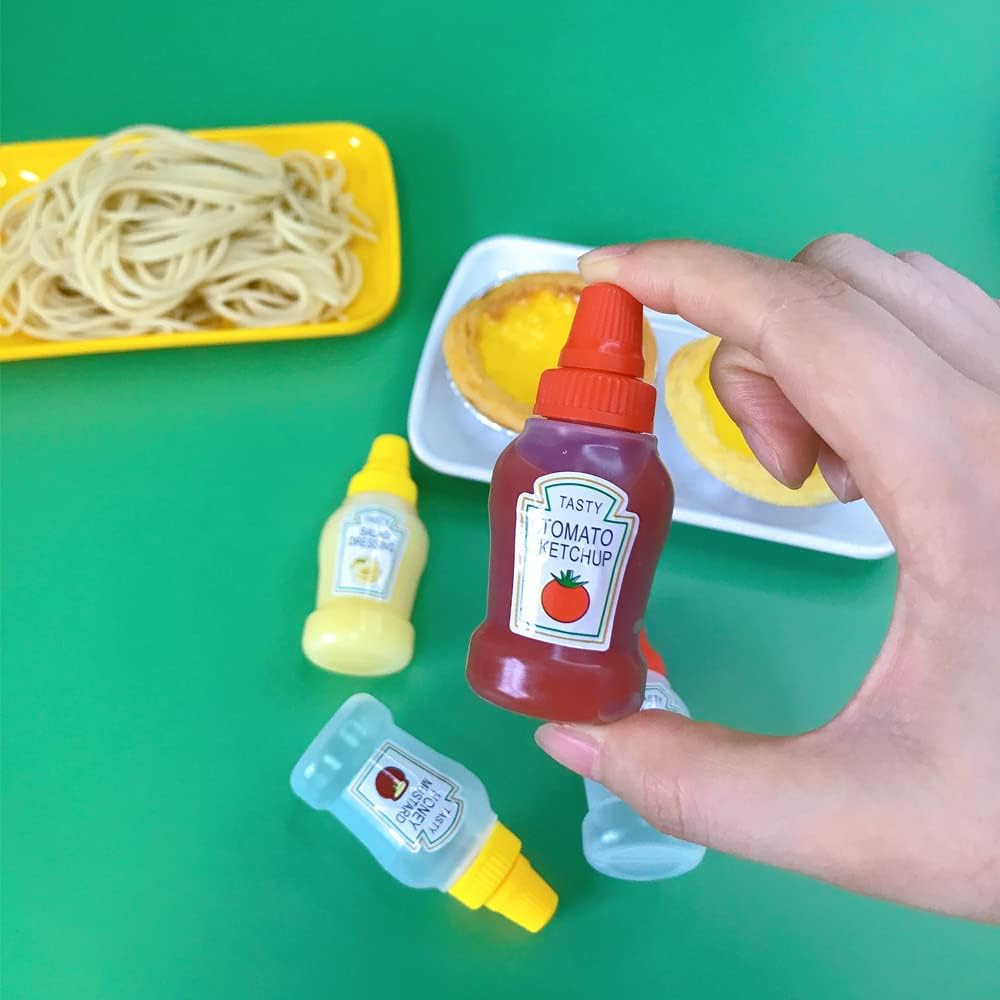 4 Piece Set Compact Squeeze Bottle Portable Reusable Lunchbox Condiment Dispenser