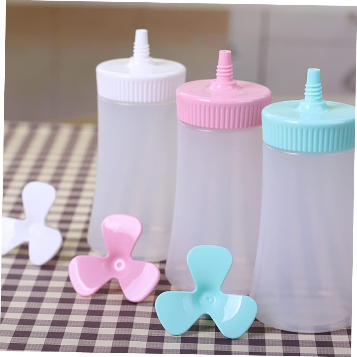 Cabilock Condiment Squeeze Bottles with Lids