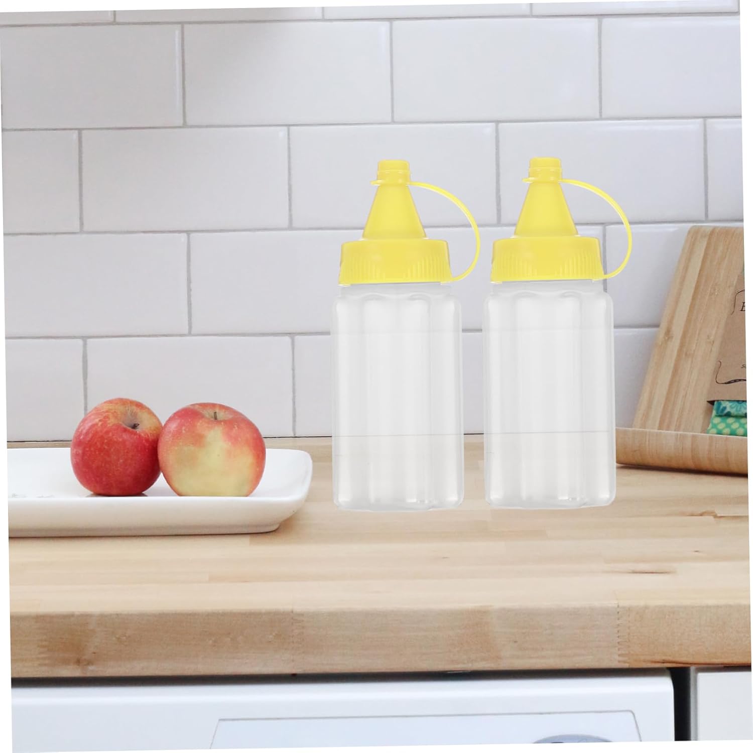 Essential Squeeze BottleReusable Portion-Controlled Hygienic Travel Kitchen Condiment Tool