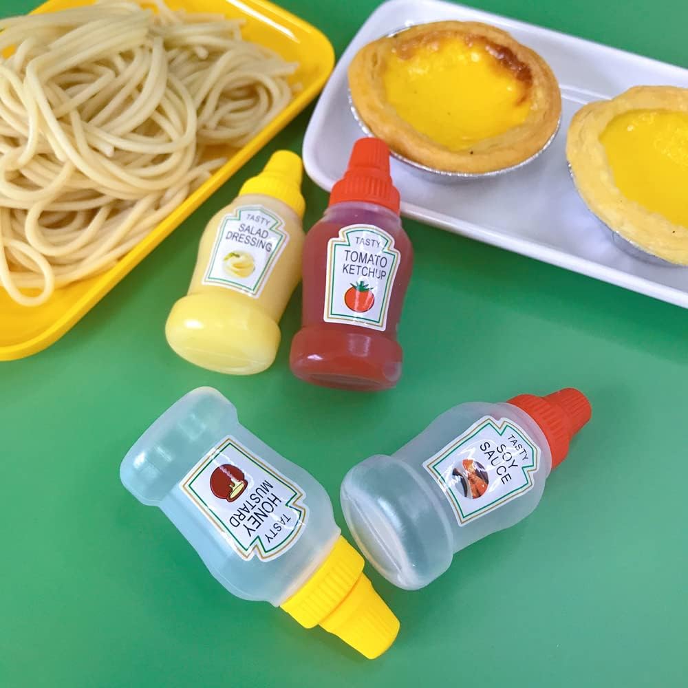 4 Piece Set Compact Squeeze Bottle Portable Reusable Lunchbox Condiment Dispenser