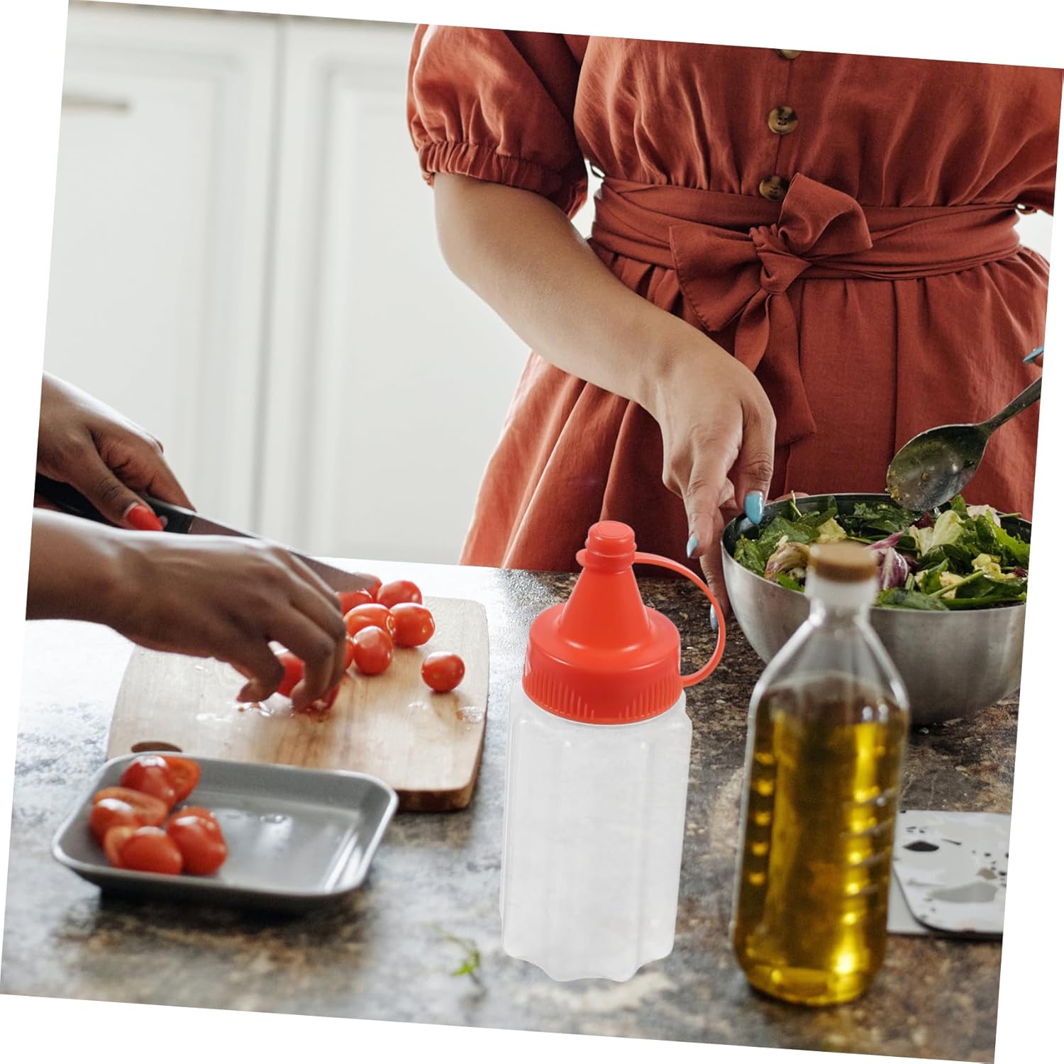 KICHOUSE 4pcs Reusable Condiment Squeeze Bottles for Kitchen 1