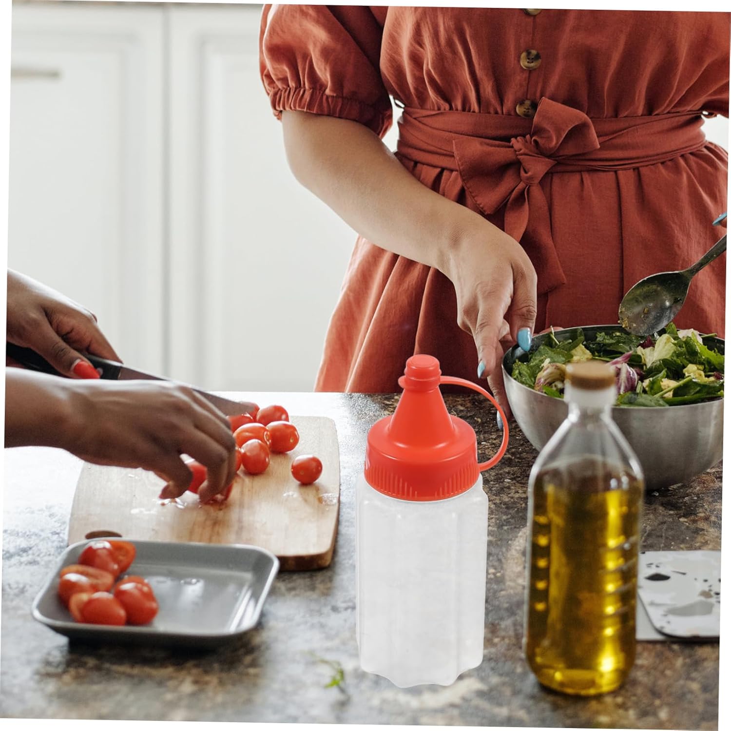 Homoyoyo 4-Pack Plastic Squeeze Condiment Bottles with Caps